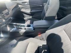 Used 2024 Nissan Altima 2.5 SV Sedan at Suburban Ford of Sterling Heights near Sterling Heights, MI