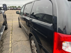 Used 2013  Chrysler Town & Country 4d Wagon Touring at Maxx Loans near St&period; Adrian&comma; MI
