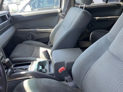 Used 2007 Jeep Commander 4WD 4dr Sport at Maxx Loans near St. Adrian, MI