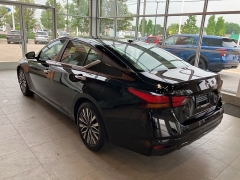 Used 2024 Nissan Altima 2.5 SV Sedan at Maxx Loans near ,