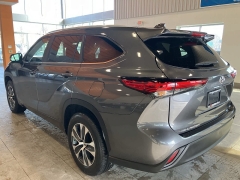 Used 2023  Toyota Highlander FWD &lpar;Natl&rpar; at Maxx Loans near St&period; Adrian&comma; MI