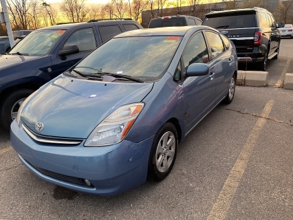 2008 Toyota Prius SE's photo