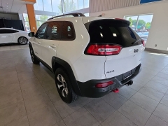 Used 2018  Jeep Cherokee Trailhawk Leather Plus 4x4 at Maxx Loans near St&period; Adrian&comma; MI