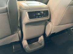 Used 2019 Toyota Highlander Limited V6 AWD (Natl) at Maxx Loans near St. Adrian, MI
