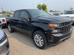 Used 2020 Chevrolet Silverado 1500 4WD Crew Cab 147" Custom at Suburban Ford of Sterling Heights near Sterling Heights, MI