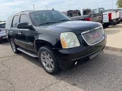 Used 2012  GMC Yukon 4d SUV 4WD Denali at Maxx Loans near St&period; Adrian&comma; MI