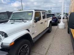 Used 2020 Jeep Gladiator Overland 4x4 at Maxx Loans near St. Adrian, MI