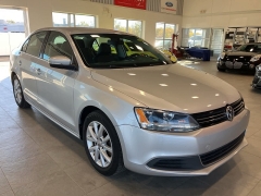 Used 2014  Volkswagen Jetta Sedan 4dr Auto SE PZEV at Maxx Loans near St. Adrian, MI