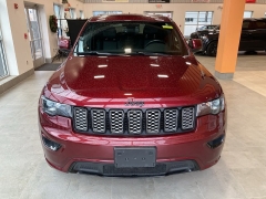 Used 2022 Jeep Grand Cherokee WK Laredo X 4x4 at Maxx Loans near ,