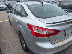 Used 2013  Ford Focus 4d Sedan SE at Maxx Loans near St. Adrian, MI