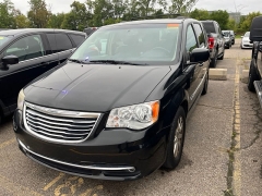 Used 2013  Chrysler Town & Country 4d Wagon Touring at Maxx Loans near St&period; Adrian&comma; MI