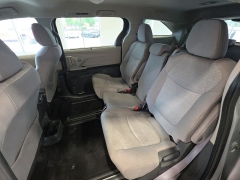 Used 2024  Toyota Sienna AWD &lpar;Natl&rpar; at Maxx Loans near St&period; Adrian&comma; MI