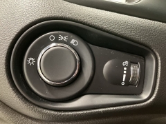 Used 2023  Jeep Renegade Latitude 4x4 at Maxx Loans near St&period; Adrian&comma; MI