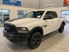 Used 2019  Ram 1500 Classic Warlock 4x4 Crew Cab 5'7" Box at Maxx Loans near St&period; Adrian&comma; MI