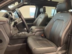 Used 2024  Ford Expedition Platinum 4x4 at Maxx Loans near St&period; Adrian&comma; MI