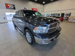 Used 2017  Ram 1500 4WD Crew Cab 149" Big Horn at Maxx Loans near St&period; Adrian&comma; MI