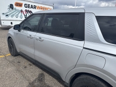 Used 2022  Kia Carnival LX Seat Package FWD at Maxx Loans near St&period; Adrian&comma; MI