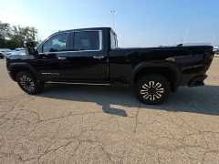 Used 2024  GMC Sierra 3500HD 4WD Crew Cab 159" Denali Ultimate at Maxx Loans near St&period; Adrian&comma; MI