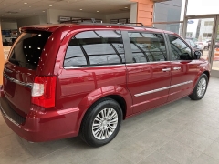 Used 2015 Chrysler Town & Country 4d Wagon Touring L at Suburban Ford of Sterling Heights near Sterling Heights, MI
