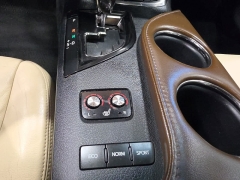 Used 2016  Toyota Avalon 4dr Sdn &lpar;Natl&rpar; at Maxx Loans near St&period; Adrian&comma; MI
