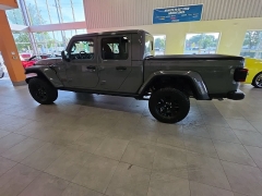 Used 2021  Jeep Gladiator Mojave 4x4 at Maxx Loans near St&period; Adrian&comma; MI