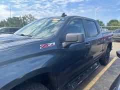 Used 2020  Chevrolet Silverado 1500 4WD Crew Cab 147" Custom Trail Boss at Maxx Loans near St&period; Adrian&comma; MI