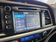 Used 2019  Toyota Highlander V6 AWD &lpar;Natl&rpar; at Maxx Loans near St&period; Adrian&comma; MI
