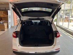 Used 2020 Chevrolet Equinox 4d SUV FWD LT w/1LT at Suburban Ford of Sterling Heights near Sterling Heights, MI