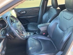 Used 2016 Jeep Cherokee 4WD 4dr Limited at Maxx Loans near ,
