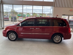 Used 2015 Chrysler Town & Country 4d Wagon Touring L at Suburban Ford of Sterling Heights near Sterling Heights, MI