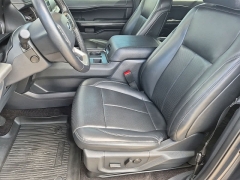 Used 2022  Ford Expedition XLT 4x2 at Maxx Loans near St&period; Adrian&comma; MI