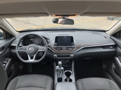 Used 2023 Nissan Altima 2.5 SV Sedan at Maxx Loans near ,
