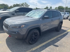 Used 2022  Jeep Cherokee Trailhawk 4x4 at Maxx Loans near St&period; Adrian&comma; MI