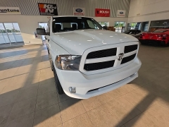 Used 2019  Ram 1500 Classic Express 4x4 Quad Cab 6'4" Box at Maxx Loans near St&period; Adrian&comma; MI