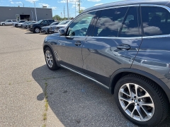 Used 2019 BMW X5 xDrive40i Sports Activity Vehicle at Suburban Ford of Sterling Heights near Sterling Heights, MI