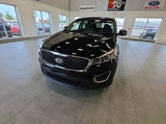 Used 2018  Kia Sorento L FWD at Maxx Loans near St&period; Adrian&comma; MI