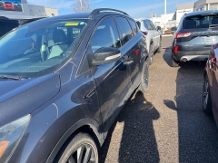 Used 2017  Ford Escape 4d SUV 4WD Titanium at Maxx Loans near St&period; Adrian&comma; MI