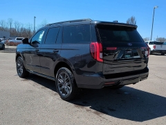 New 2025 Ford Expedition Platinum 4x4 at Suburban Ford of Sterling Heights near Sterling Heights, MI