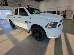 Used 2019  Ram 1500 Classic Express 4x4 Quad Cab 6'4" Box at Maxx Loans near St&period; Adrian&comma; MI