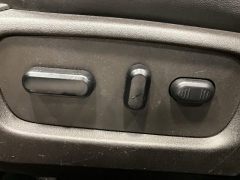 Used 2019  Ford Taurus 4d Sedan AWD Limited at Maxx Loans near St&period; Adrian&comma; MI