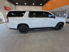Used 2021  Chevrolet Suburban 4WD 4dr High Country at Maxx Loans near St&period; Adrian&comma; MI