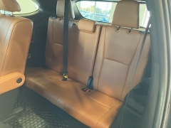 Used 2023  Toyota Highlander AWD (Natl) at Maxx Loans near St. Adrian, MI