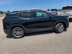 Used 2024 GMC Terrain FWD 4dr SLT at Suburban Ford of Sterling Heights near Sterling Heights, MI