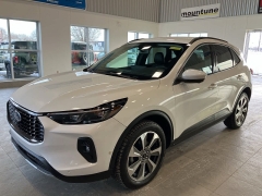 Used 2024  Ford Escape Platinum AWD at Maxx Loans near St&period; Adrian&comma; MI