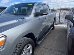 Used 2019  Ram 1500 Big Horn&sol;Lone Star 4x4 Crew Cab 5'7" Box at Maxx Loans near St&period; Adrian&comma; MI
