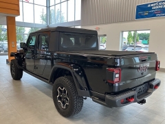 Used 2020 Jeep Gladiator Crew Cab Rubicon at Maxx Loans near St. Adrian, MI
