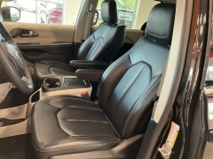 Used 2023 Chrysler Pacifica Touring L FWD at Maxx Loans near St. Adrian, MI
