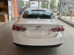 Used 2019 Chevrolet Malibu Hybrid 4d Sedan at Maxx Loans near ,