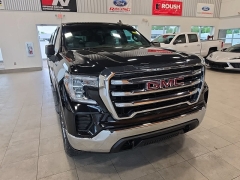 Used 2019  GMC Sierra 1500 4WD Crew Cab 147" SLE at Maxx Loans near St&period; Adrian&comma; MI