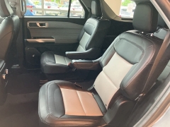 Used 2022 Ford Explorer XLT 4WD at Suburban Ford of Sterling Heights near Sterling Heights, MI